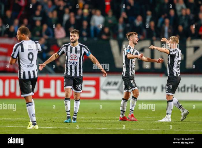 CHUTOGEL - FC Twente vs Heracles: Apa yang Terjadi di Liga Belanda?